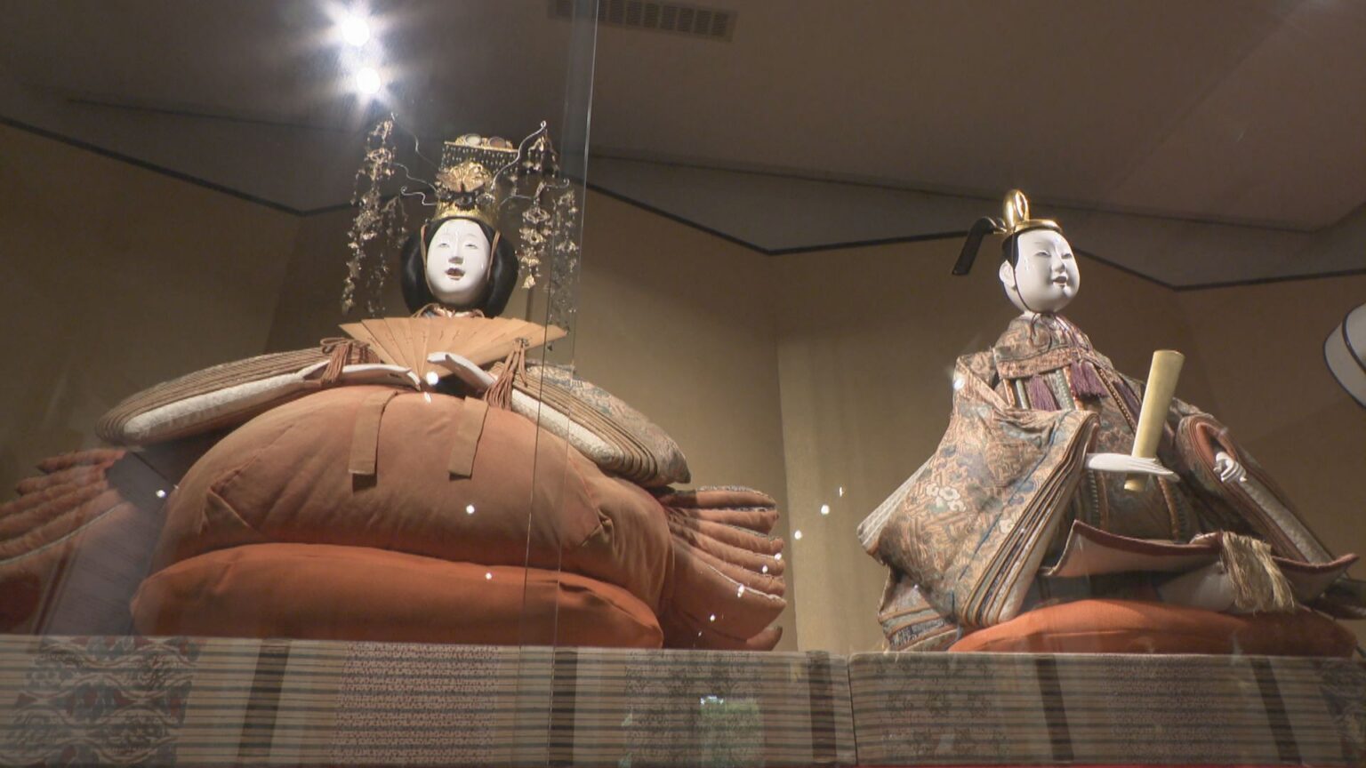 歴史あるひな人形や装飾品など約200点　重要文化財・旧野﨑家住宅で展示　岡山・倉敷市 | KSBニュース | KSB瀬戸内海放送