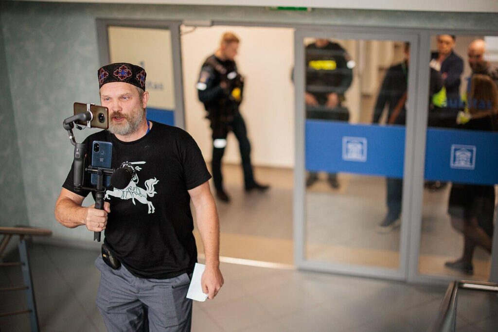 親ロシア活動家ラゲルスキス氏、裁判所によりソーシャルネットワークの使用を禁止された