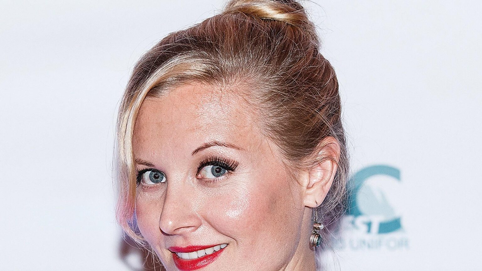 「スーパーナチュラル」女優キャリー・アン・フレミングさんが51歳で死去