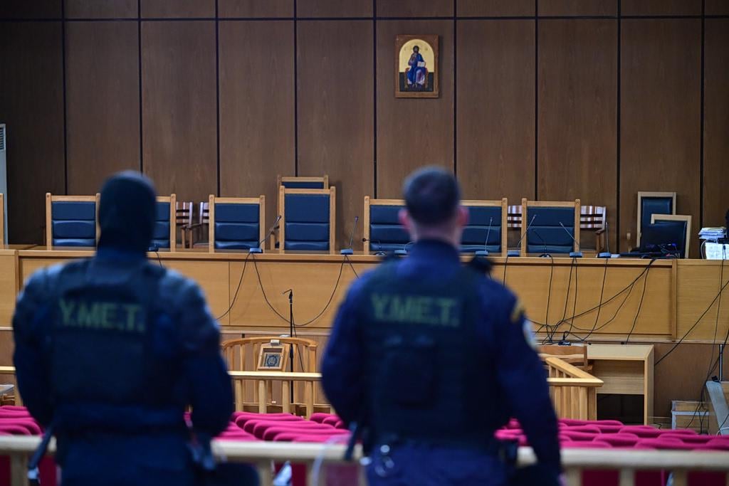 黄金の夜明け団: 控訴裁判所の決定により、明らかに犯罪組織である