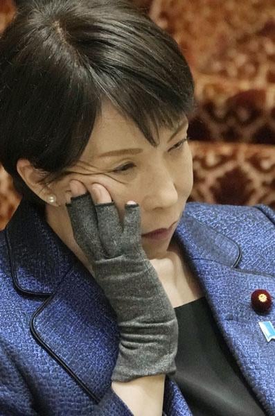 高市首相の“悪態答弁”にSNSで批判殺到！ 共産&れいわの質問に「不貞腐れたガキレベル」の横柄さだった理由 ― 肩をすくめて「以上です」と一言