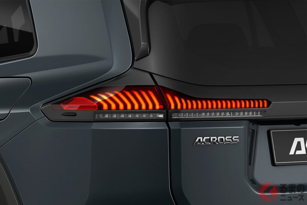 【イタリア】トヨタ「RAV4」サイズのスズキ新型「SUV」アクロス プラグイン登場！ カクカクデザイン顔＆高性能4WD採用！ All Grip E-Fourシステム搭載の「新モデル」とは（くるまのニュース） | 自動車情報・ニュース