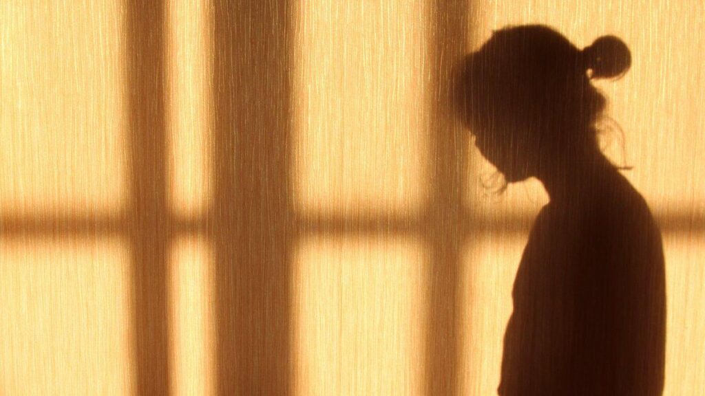 同意なしにヌード写真を広めると懲役刑が科せられる