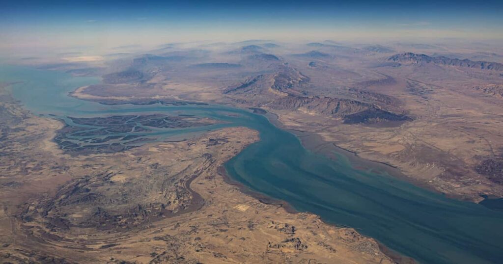 イラン「海峡完全封鎖」で報復声明 米大統領のホルムズ48時間以内の開放要求に反発 - 産経ニュース