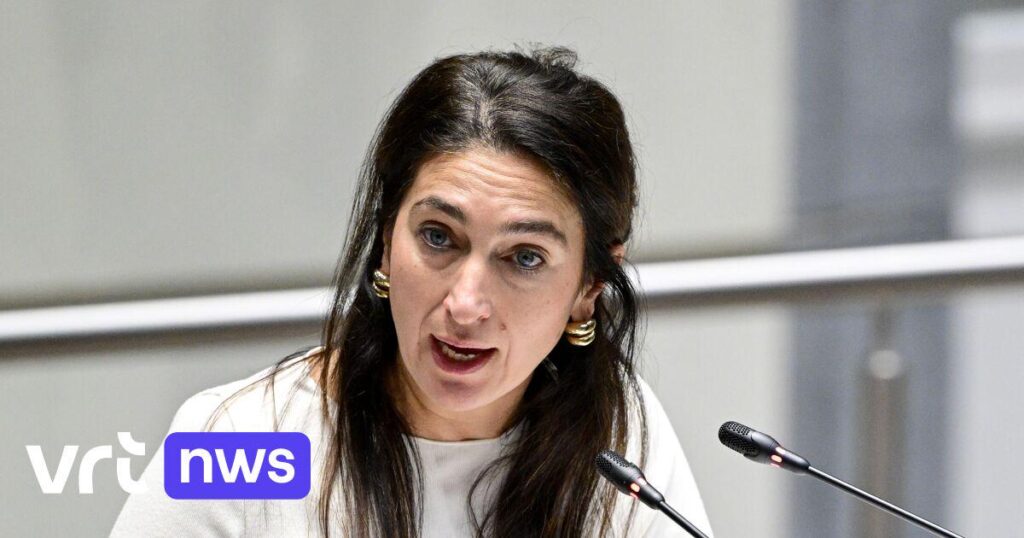 デミル大臣、成人教育における労働市場指向の言語訓練の料金引き下げを望む