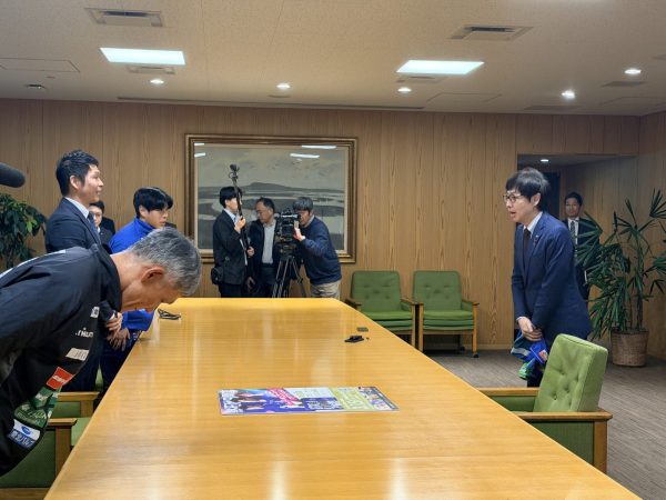 2026.3.11 沼谷純秋田市長を表敬訪問しました | ブラウブリッツ秋田