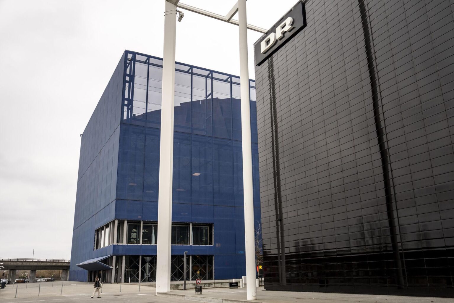 LAはDRを20億DKK削減したい