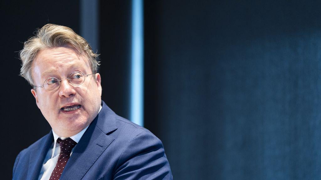 銀行総裁：インフレ抑制のため賃金上昇は緩やかに抑える