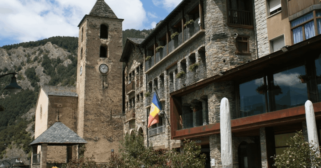 オルディノの地権者らは都市計画委員会がその機能の限界を超えていると非難