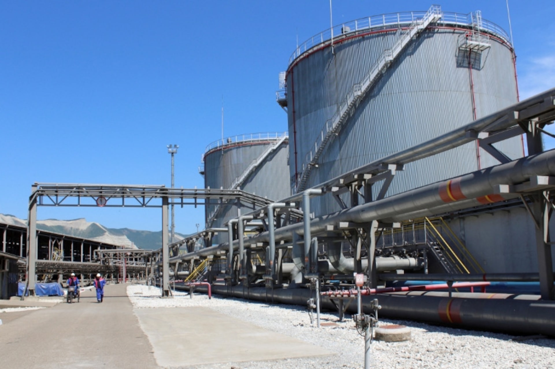 ロシア石油輸出、価格上昇の恩恵限定的 無人機攻撃・悪天候受け