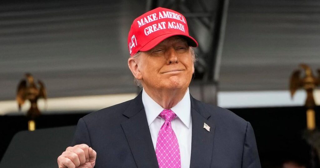 トランプ大統領が大規模な戦争に動く数分前に行われた巨額の賭けでホワイトハウスが対立