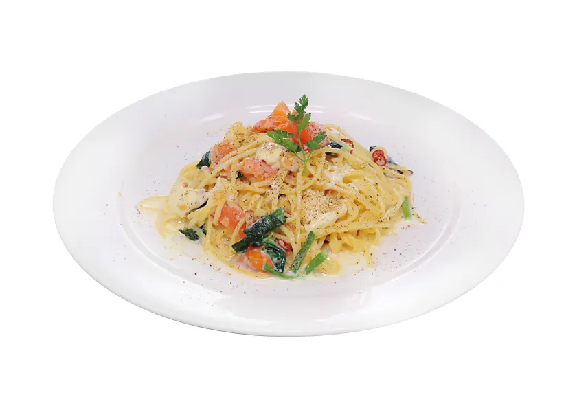 道産モッツァレアとトマトのクリームパスタ