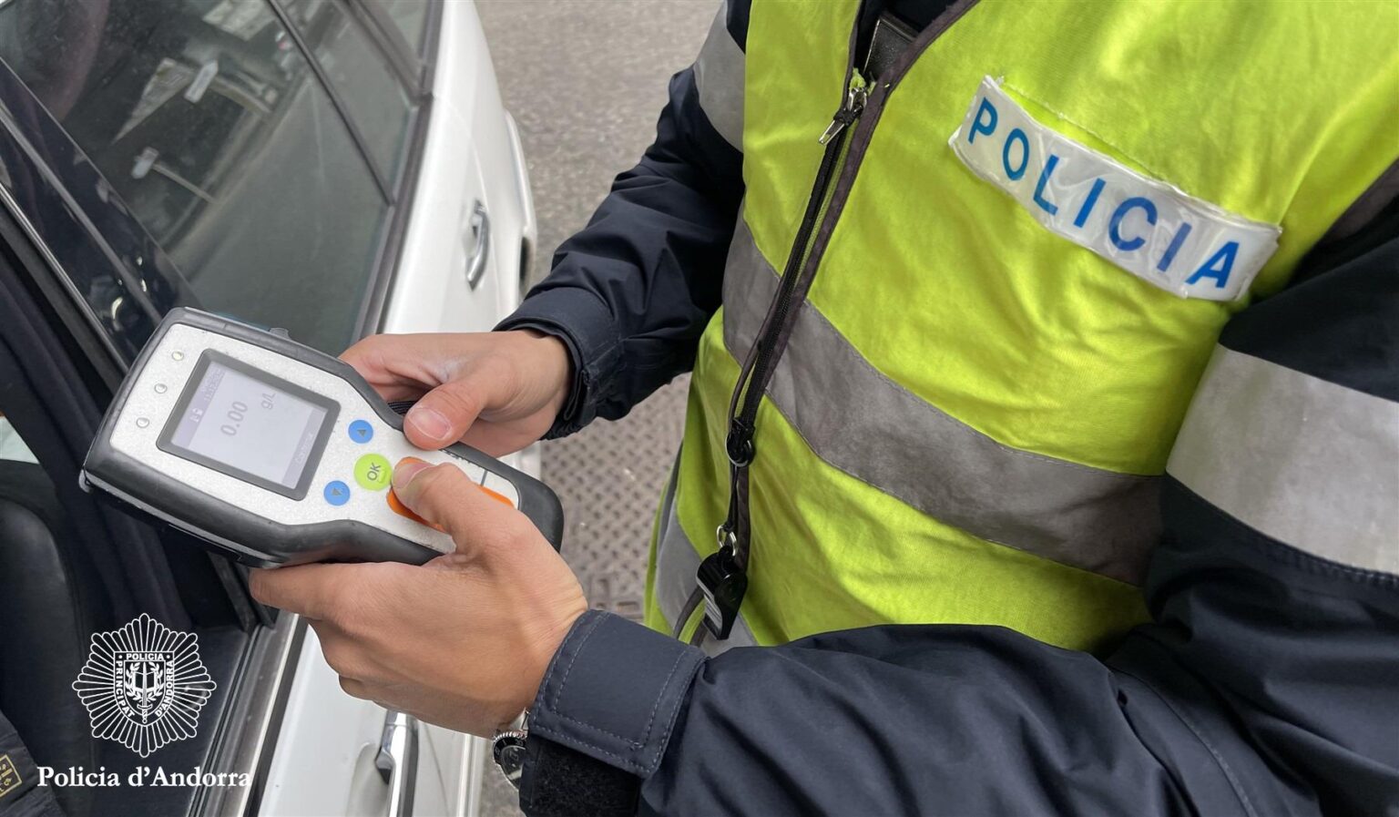 アンドラ警察が新たなアルコールと薬物規制キャンペーンに適用する罰金