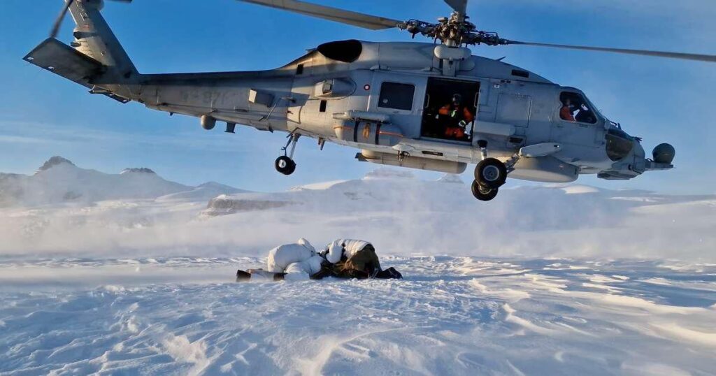 これがデンマーク人がグリーンランドに対する米国の攻撃の可能性に対してどのように準備したか - RÚV.is