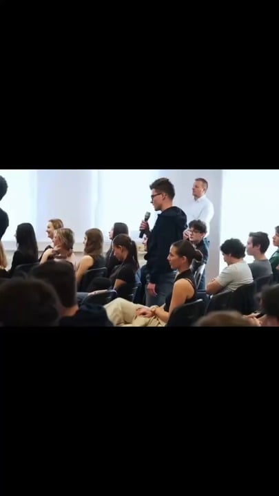 なぜ若者はジャーナリストよりも優れた質問をするのでしょうか?