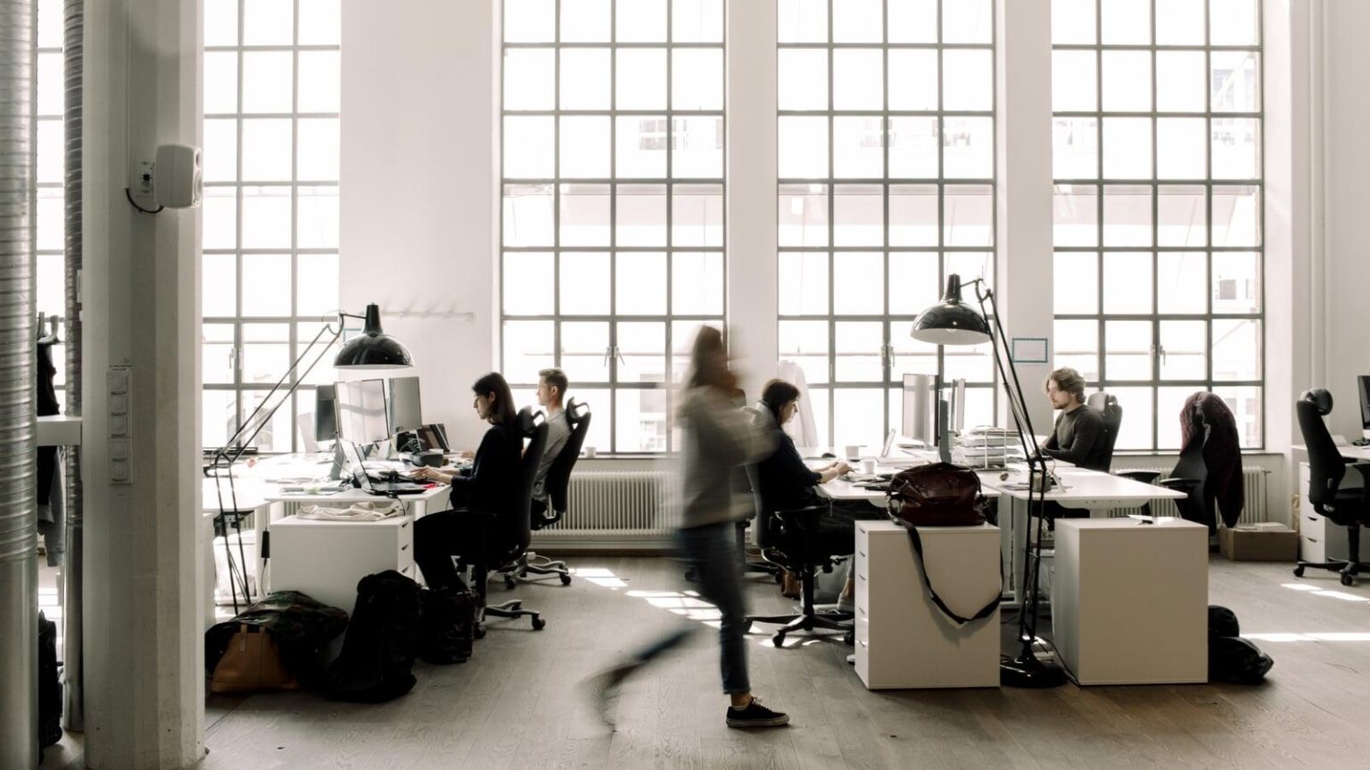 なぜオフィス復帰政策は苦痛ばかりで何の得もないのか