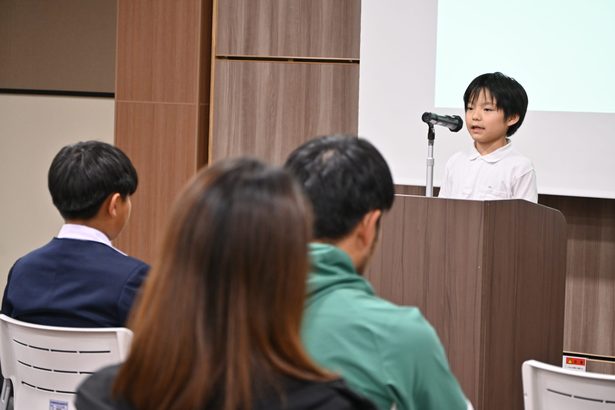 鳥取県での体験を発表　嘉手納町、大山町と交流事業