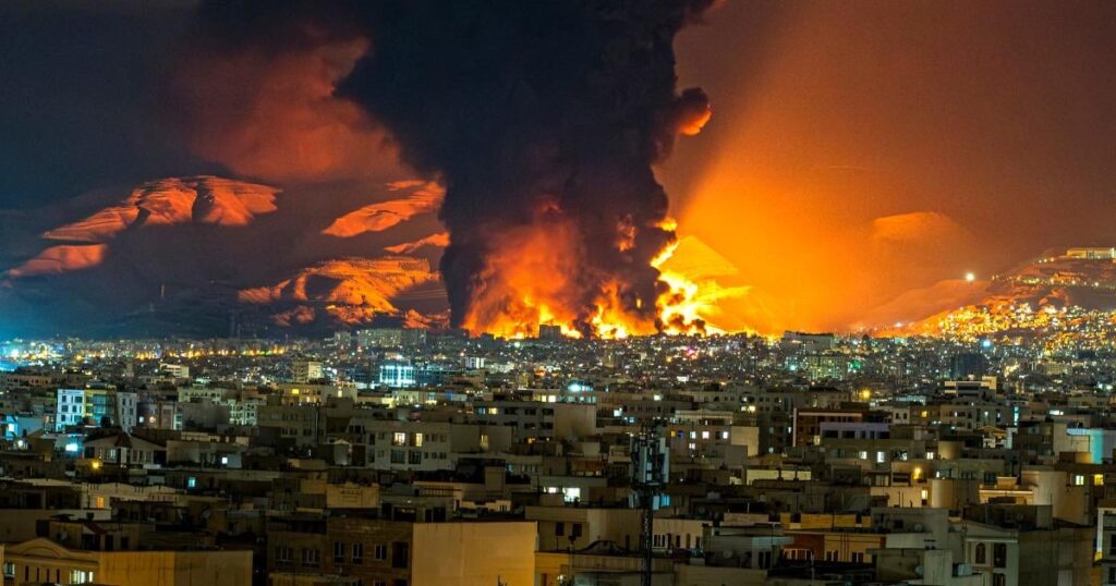 イランが米国企業に対して大規模なサイバー攻撃を行ったようで、開戦以来初となる。