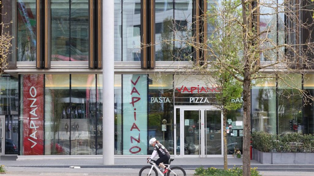 キルヒベルクのレストラン殺人者に賠償命令