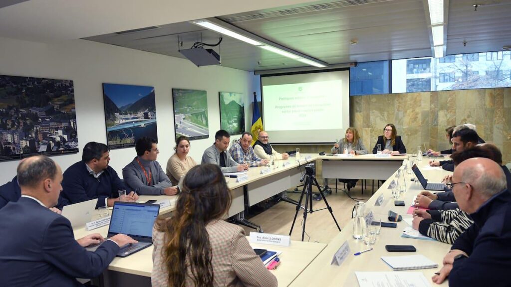 本日 - 2026 年 3 月 18 日にはさらにアイテムがあります。私が見つけたすべての見出しは次のとおりです...