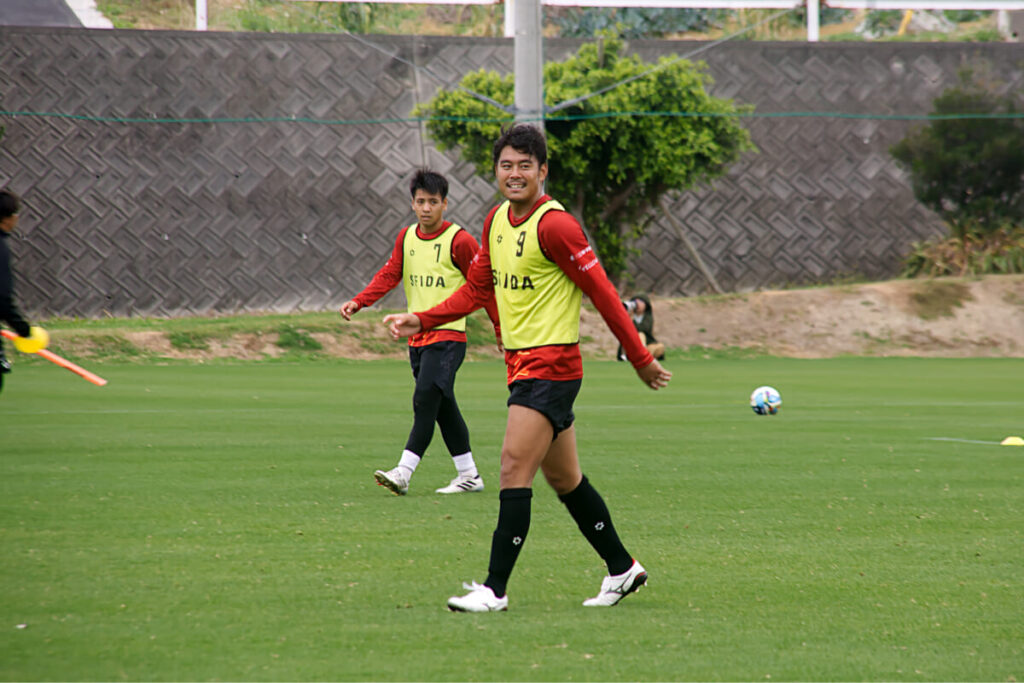 「チャレンジを止めちゃいけない」 船橋勇真が魅せるプラスワンの真髄 : RYUKYU SOCCER PRESS