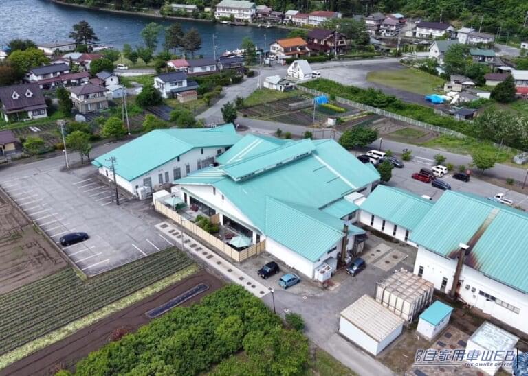 RVパーク ゆーぷる木崎湖温泉 湖畔の駅全景｜車中泊で気軽に旅をしたい方にオススメ！ 快適に、そして安全に楽しめる『RVパーク』最新情報。【長野県大町市／RVパーク ゆーぷる木崎湖温泉 湖畔の駅】