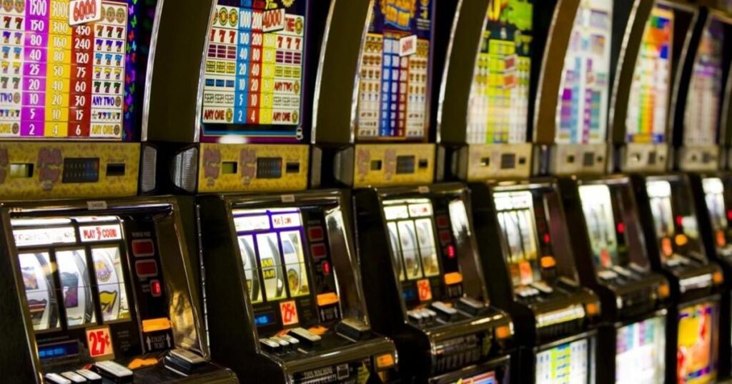 スラティナはルーマニアの宝くじを除いてギャンブルを禁止しています。来年には約90のホールや代理店が閉鎖される