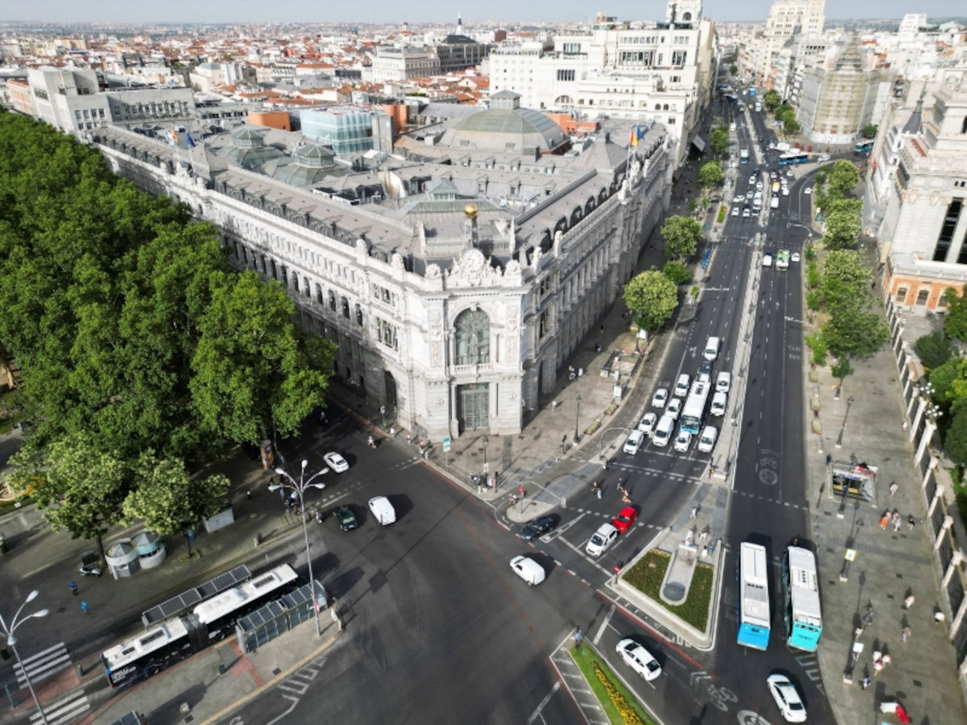 スペイン中銀、26年成長率予想引き上げ　27年は下方修正