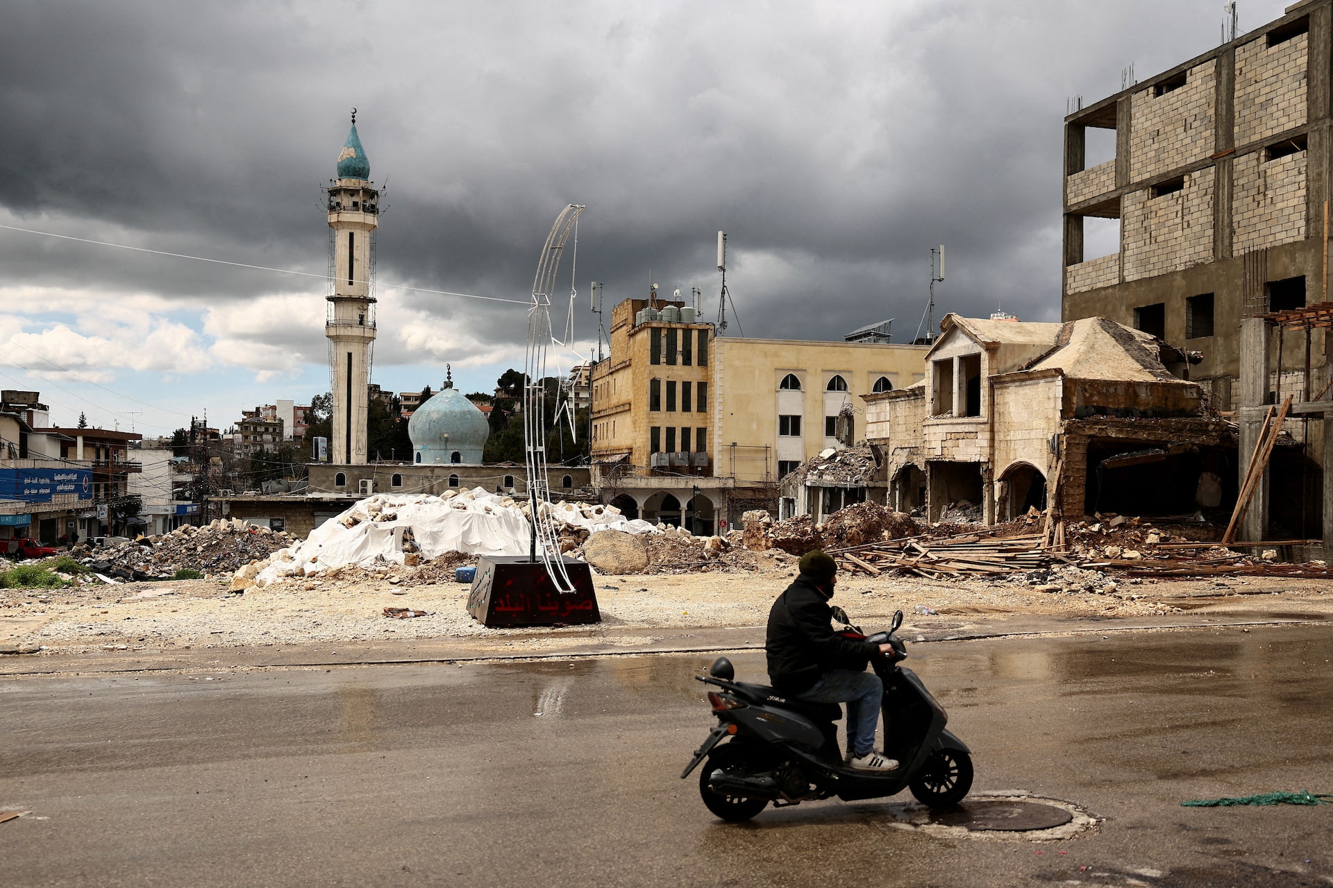 イラン、停戦合意にレバノン含める必要と仲介者に伝達＝関係筋