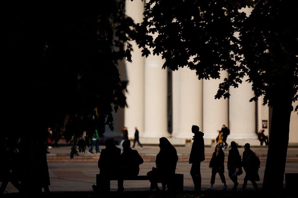 外国人人口が10％を超える中、ビリニュス市が統合計画を承認