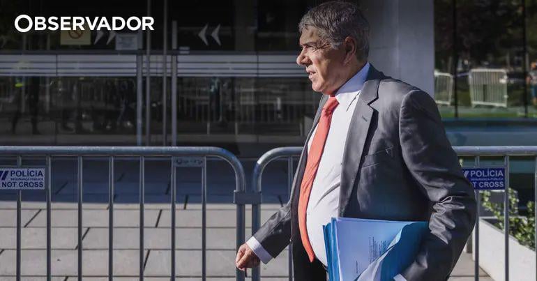 ソクラテスの新しい非公式弁護士が辞任し、マーキス作戦の裁判を再び中止