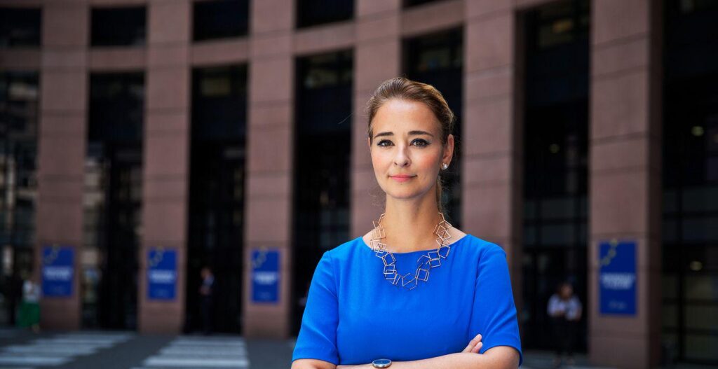 匿名の寄付者が KD プロファイルのセキュリティーの費用を支払う