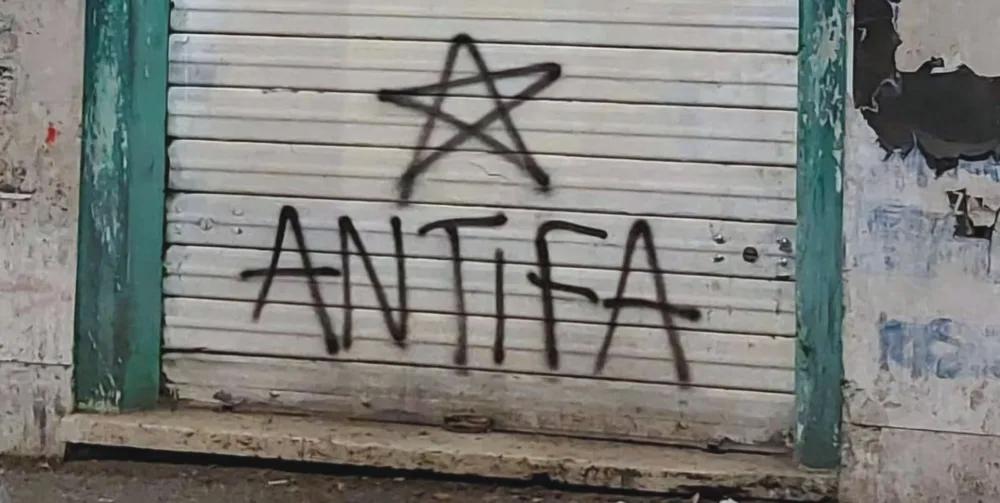 アンティファをテロリストと呼ぶ：同盟の提案はトランプが米国でやったことと同じ方向に進んでいる