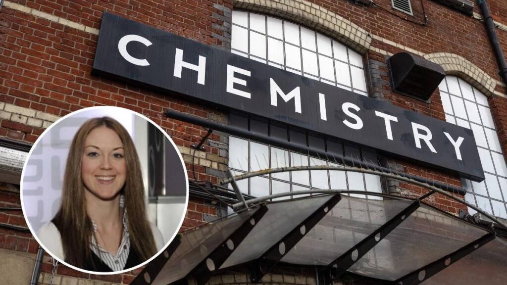 髄膜炎発生の中心となったナイトクラブのオーナー、病院のスタッフ2人として「何かが意味不明」と発言