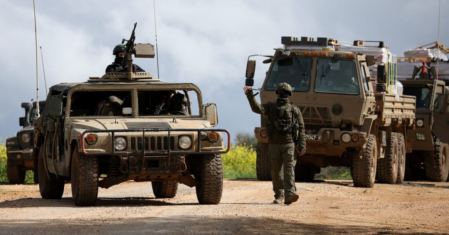 レバノンでインドネシア国連要員3人死亡、イスラエルの攻撃続く | ロイター レバノンでインドネシア国連要員3人死亡、イスラエルの攻撃続く | ロイター
