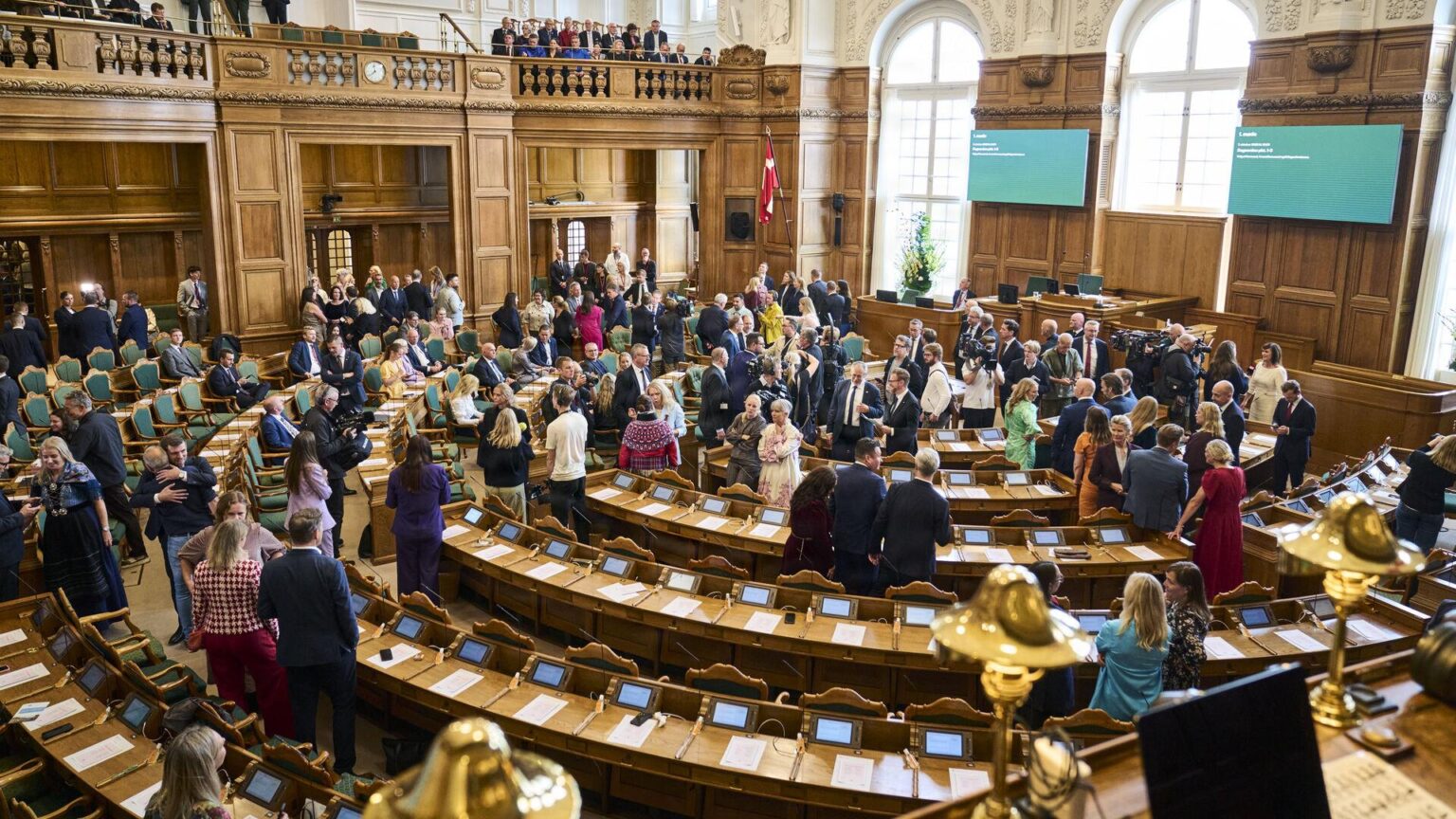 ピアKには470万デンマーククローネ、マイク・フォンセカには140万デンマーククローネの賠償金が支払われており、リストは続いていく。それは公平かつ合理的ですか? ピアKには470万デンマーククローネ、マイク・フォンセカには140万デンマーククローネの賠償金が支払われており、リストは続いていく。それは公平かつ合理的ですか?