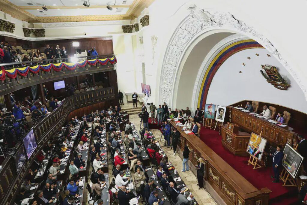 ベネズエラ、金とレアアースを米国の鉱山に開放