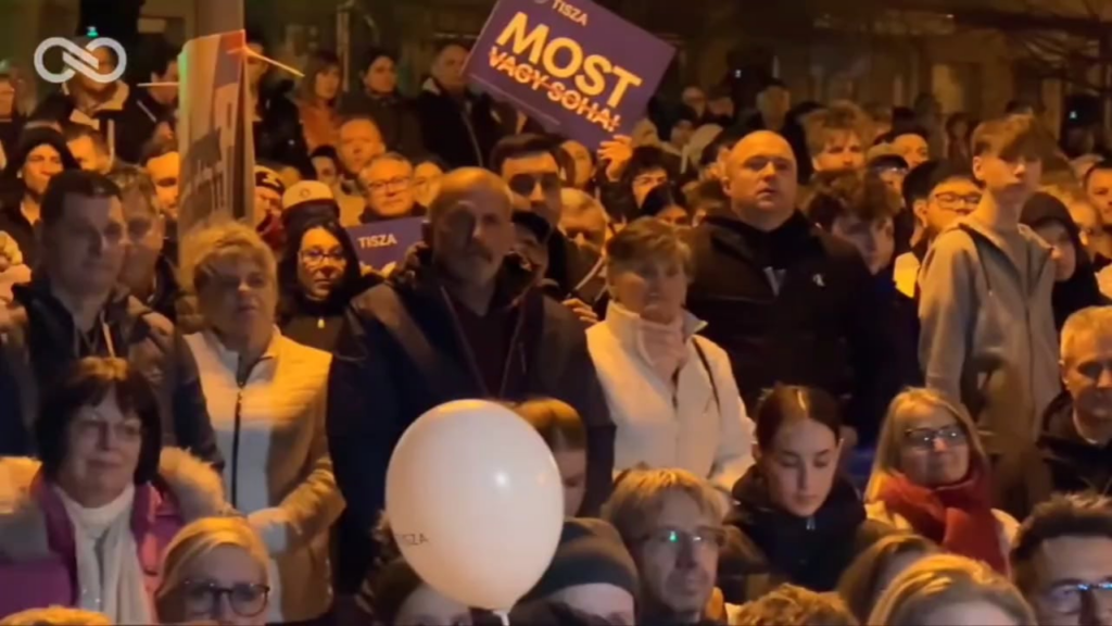 ペテル・マジャル著『モソンマジャロヴァール』：1956年以来、ハンガリーの政治家がロシア人を招待したことは起こっていない