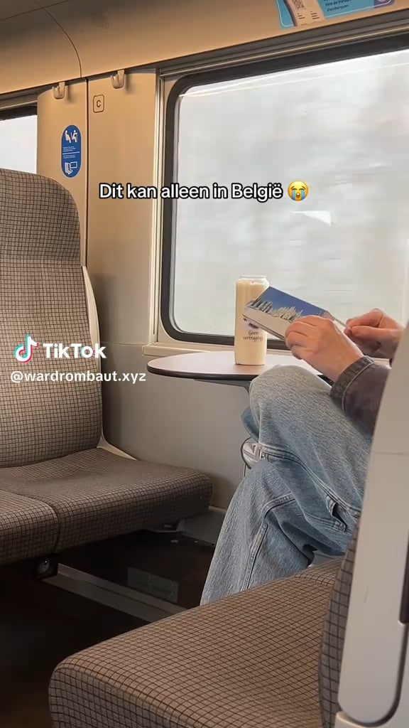 電車の中でキャンドルに火を灯す