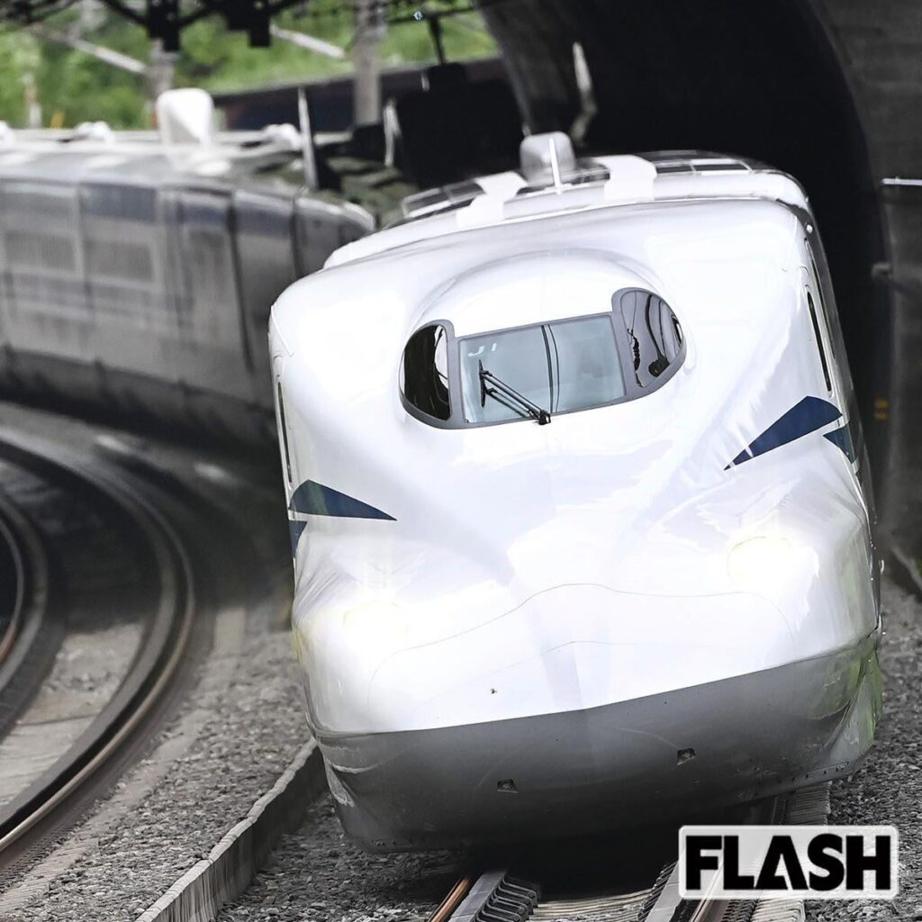 「新幹線で食べちゃダメだろ」“豚まんの匂い”めぐるSNSの投稿が波紋、過去にオードリー春日も乗客から注意…販売元に見解を聞いた