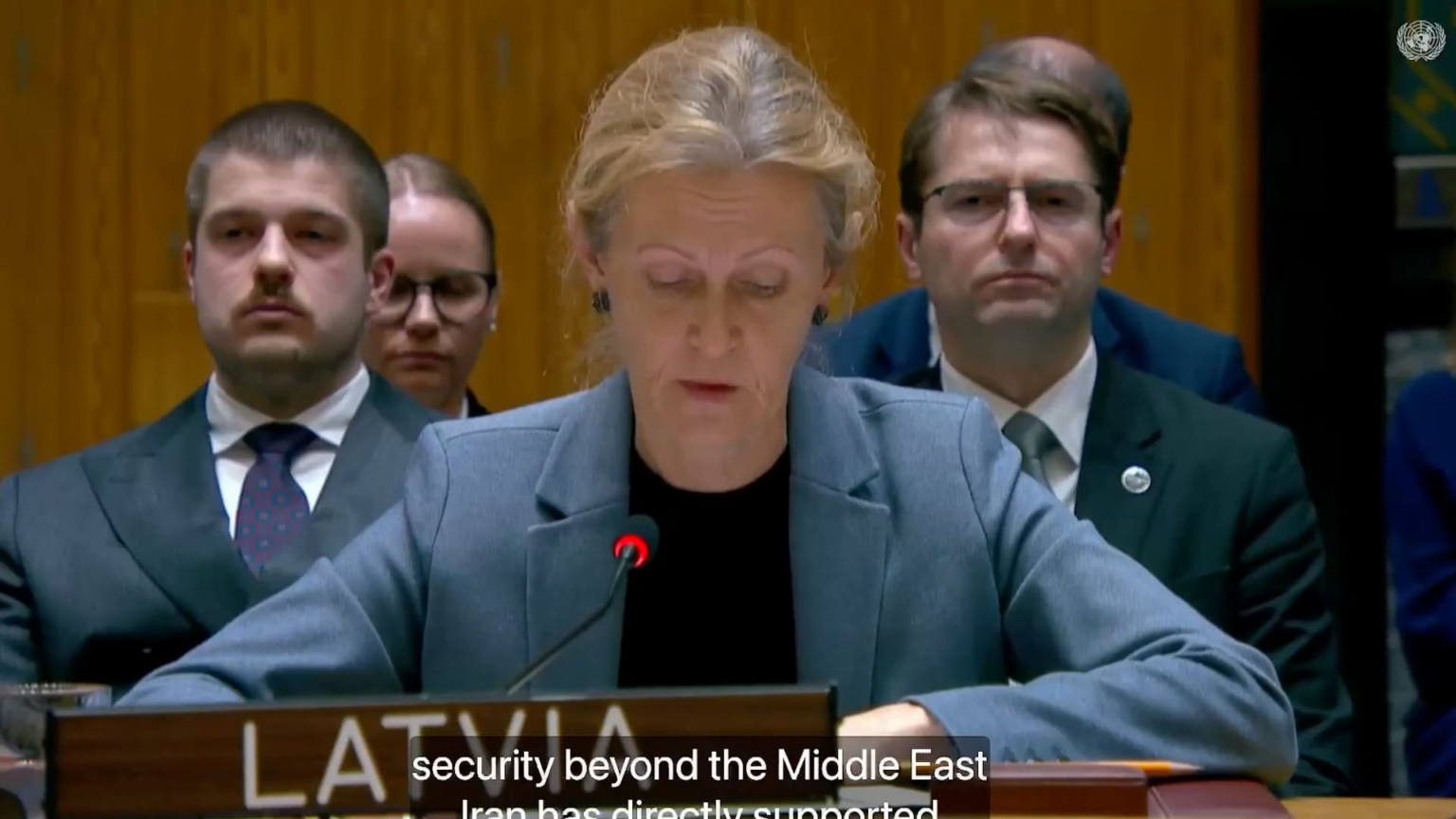 ラトビアのサニタ・パベウタ＝デスランデス国連大使は、「イランの兵器、イランの技術は、何千人もの罪のないウクライナ人の殺害に貢献した」と述べた。