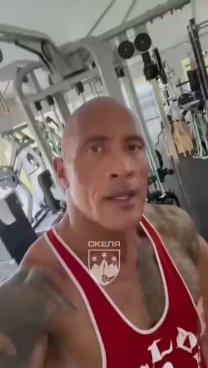 ザ・ロックは第425突撃連隊スカラ指揮官（ユーリー・ハーカビイ）にメッセージを送った。