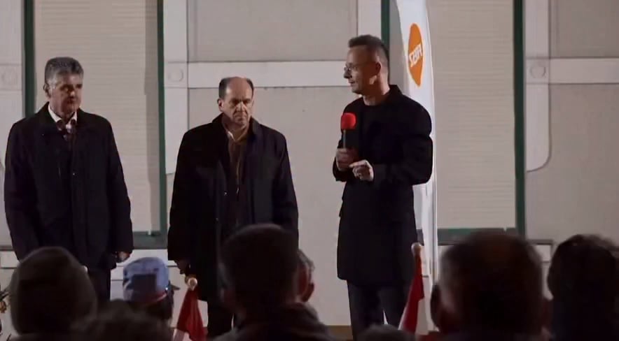 シヤルト氏：「ハンガリーは欧州連合の外に留めておかなければならない。我々が勝てばこうなるということは誰もが知っている」