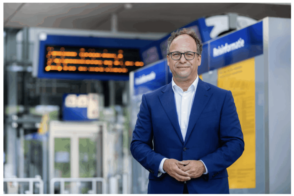 NS、2025年の年次報告書を発表：1億4,100万ユーロの損失から1,100万ユーロの利益へ