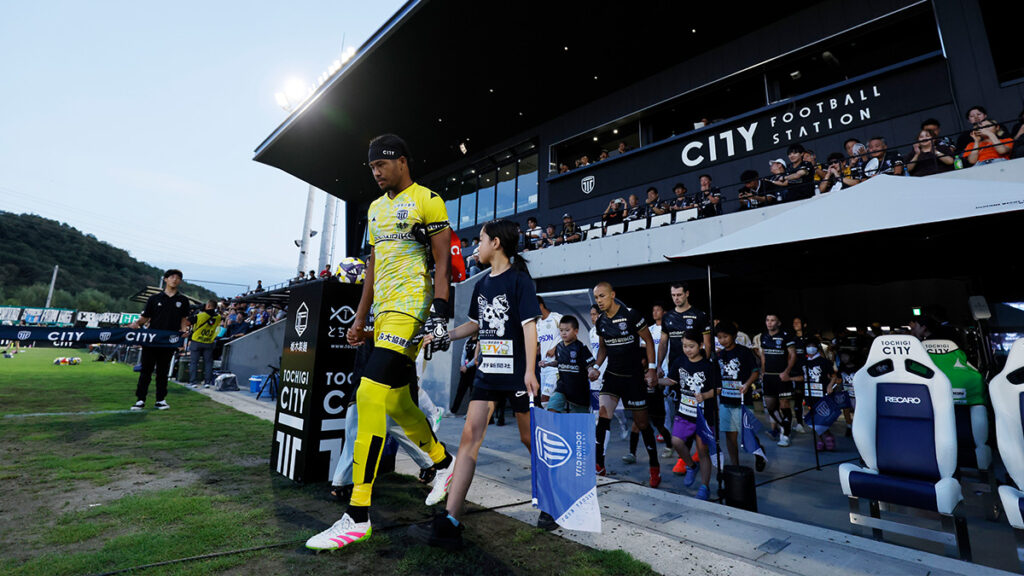 栃木シティの“アウェイ環境”巡り議論白熱！背景にザスパ群馬戦の横断幕騒動・栃木社長の投稿か | Football Tribe Japan