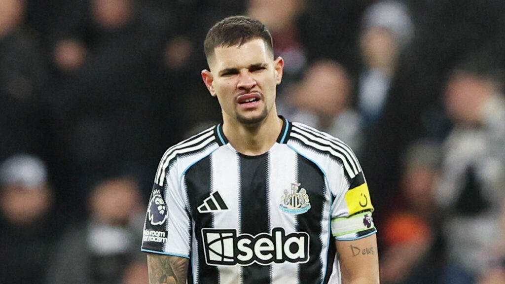 マンチェスターユナイテッド、ニューカッスルのブラジル代表ギマランイスの代理人と… | Football Tribe Japan