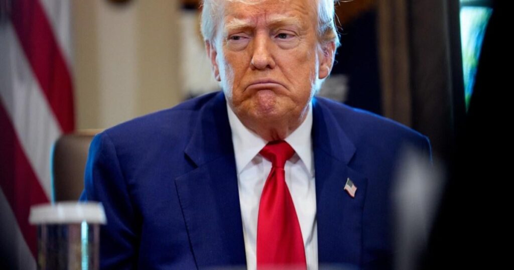 英国指導者：トランプ大統領は「同盟国を失い」、おそらく「エプスタイン事件のファイルから目をそらす」ために戦争を利用している