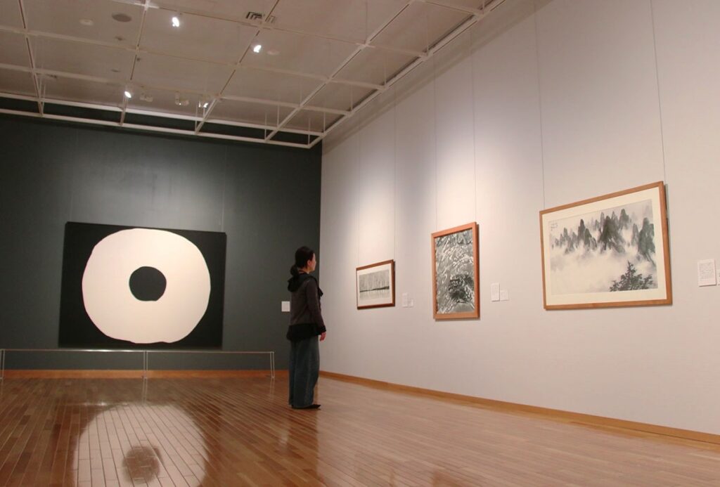 際立つ作家の個性や視点　「モノクローム」テーマに　来月５日まで　香川県立ミュージアム | ニュース | COOL KAGAWA