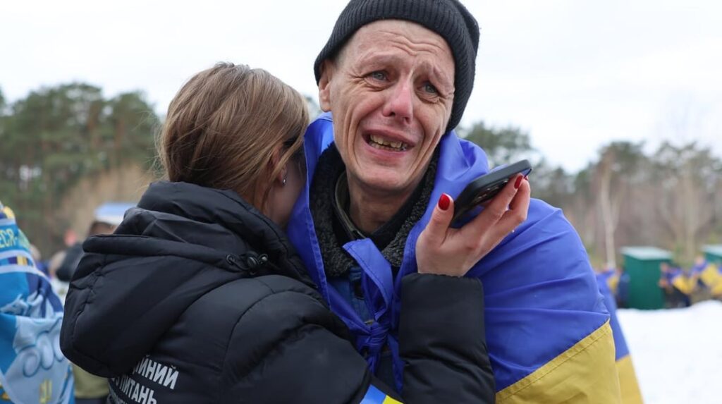 第2段階の捕虜交換の結果、300人のウクライナ人が帰国した。