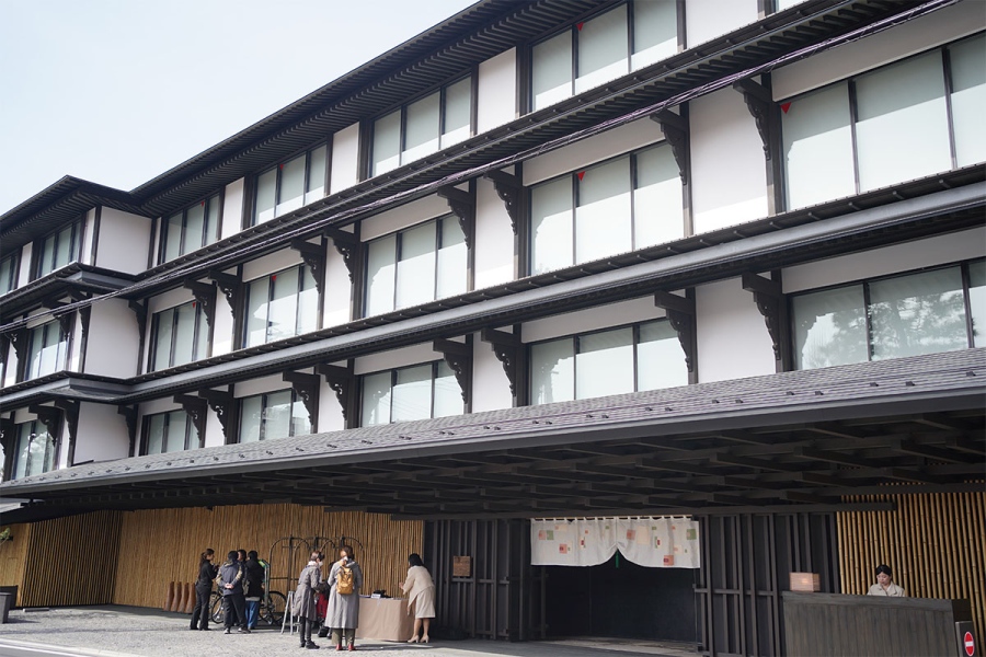 「カペラ京都」外観（3月22日撮影／Lmaga.jp）